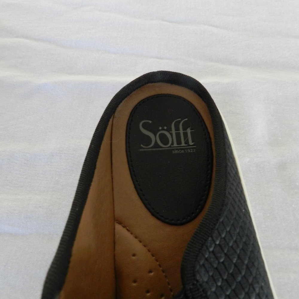 Sofft Leather Upper, Snake Pattern Backless, Cush… - image 2